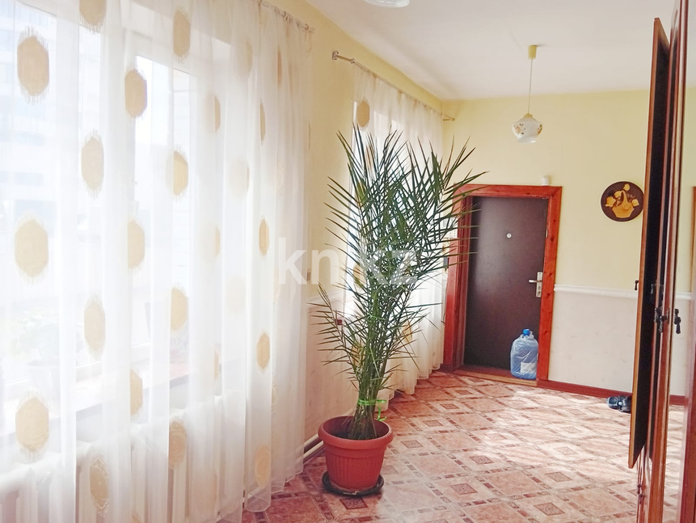 Продажа 6-комнатного дома, 400 м² - Продажа домов, коттеджей в Астане фото 1 из 40