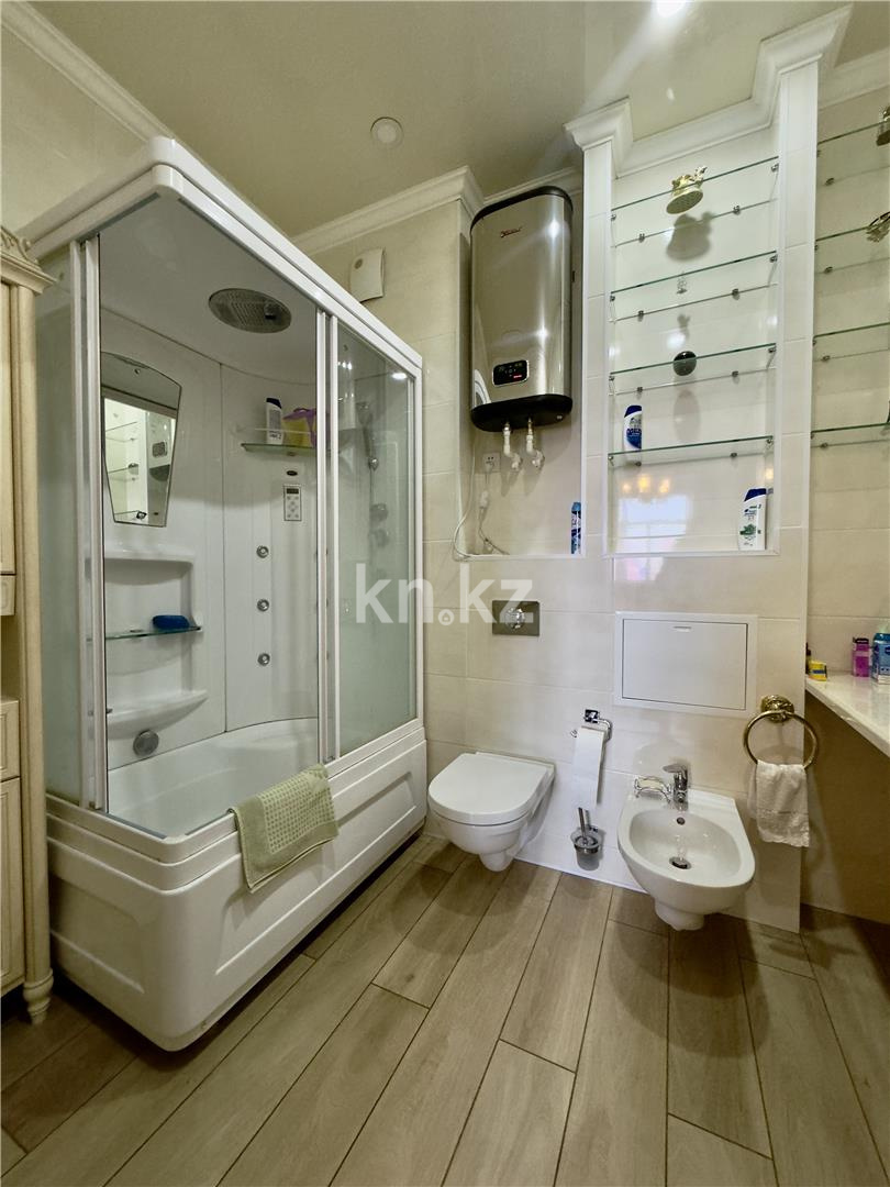Продажа 5-комнатной квартиры, 217 м², ул. Аманжолова, дом  41 - Продажа  пятикомнатных квартир в Караганде фото 4 из 43
