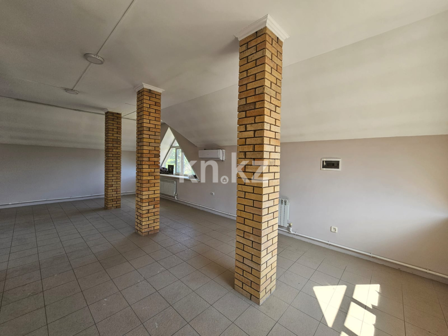 Продажа , 414 м², ул. Кирпичная, дом  46 - Продажа офисных и торговых помещений в Караганде фото 11 из 23