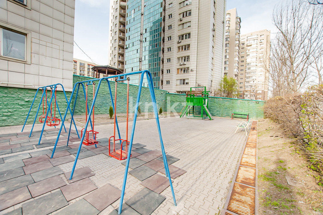 Продажа 2-комнатной квартиры, 73 м², ул. Торайгырова, дом  25/2 в Алматы - фото 13