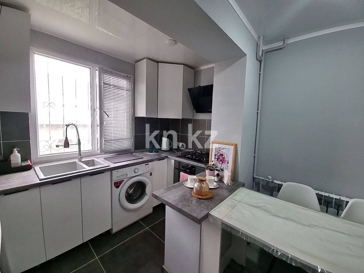 Аренда 1-комнатной квартиры посуточно, 40 м², ул. Каженбаева, дом  3 - Продажа квартир в Атырау фото 6 из 14