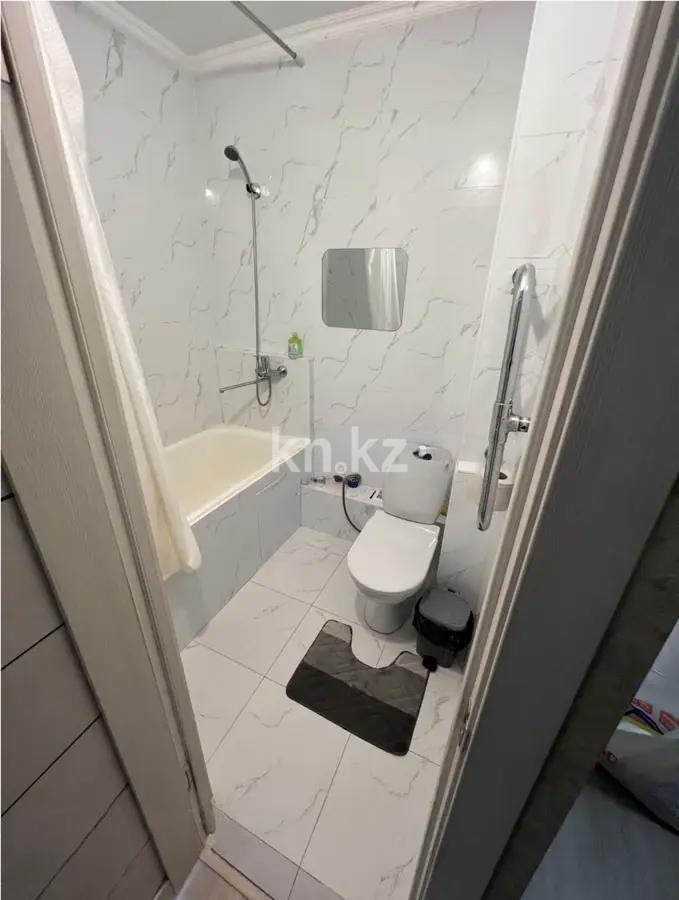 Продажа 1-комнатной квартиры, 33 м², мкр-н Коктем-2, дом  17 в Алматы - фото 3