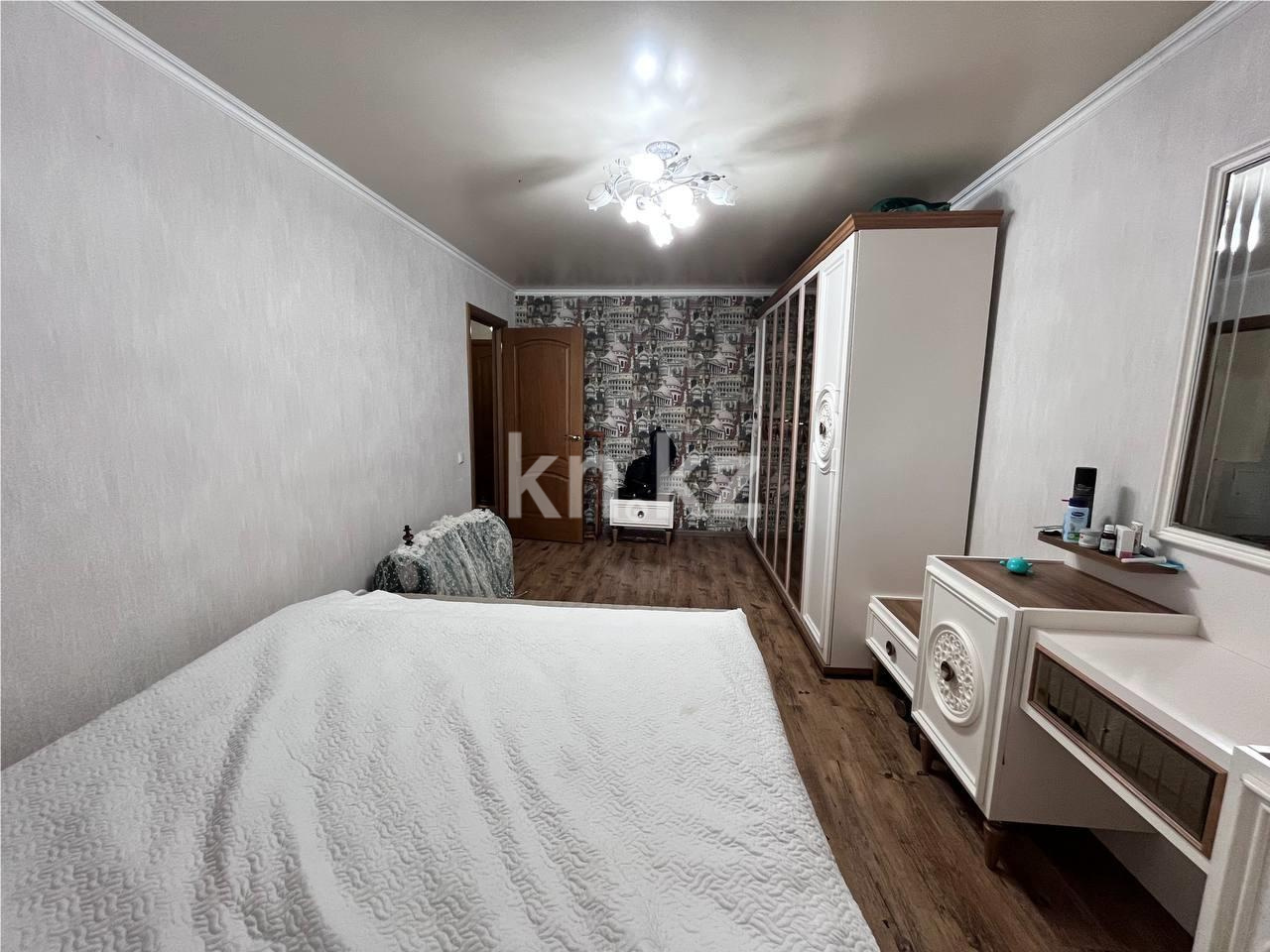 Продажа 4-комнатной квартиры, 76 м², ул. Дюсембекова - Продажа квартир в Караганде фото 10 из 20