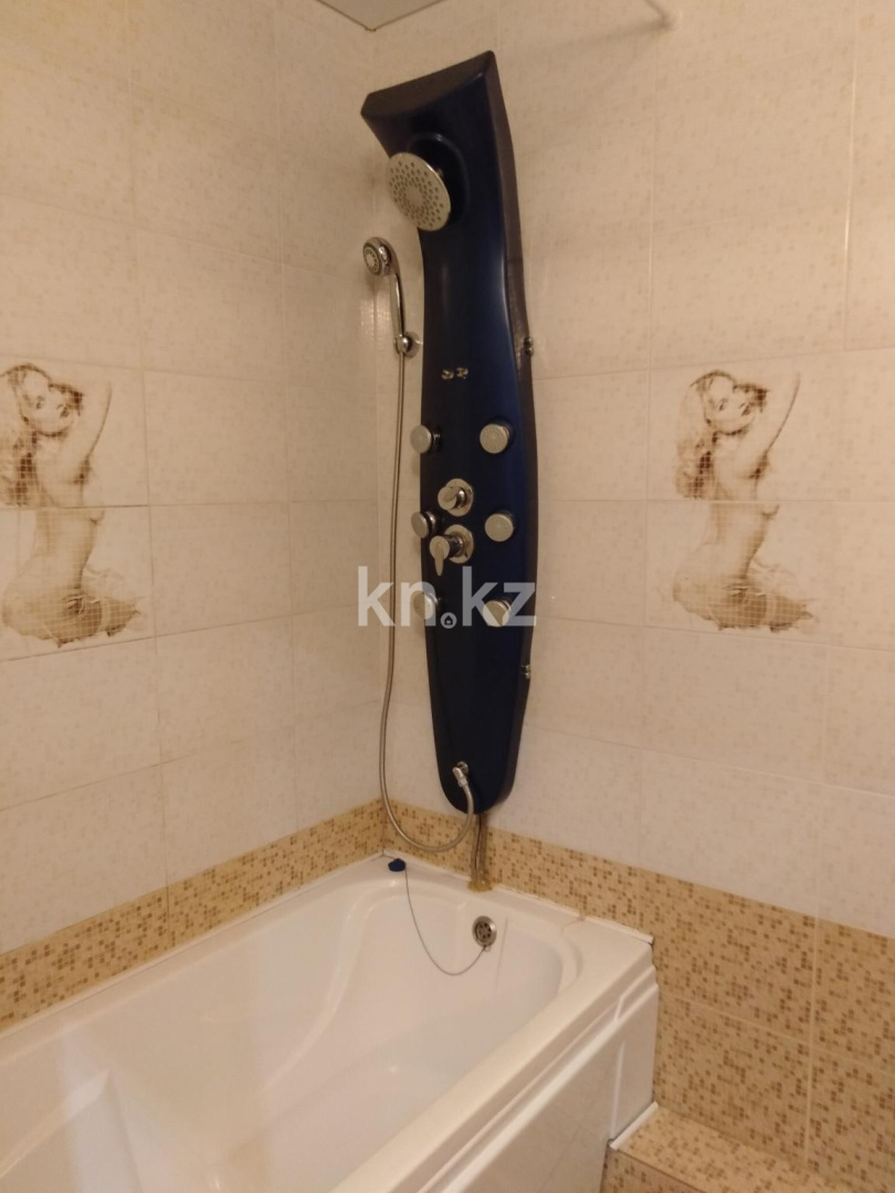 Аренда 1-комнатной квартиры посуточно, 35 м², ул. Победы, дом  105 - Аренда жилой и коммерческой недвижимости в Уральске фото 7 из 15