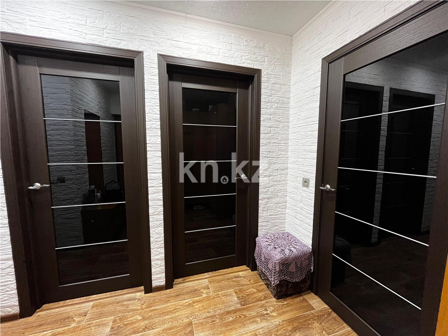 Продажа 3-комнатной квартиры, 61 м², мкр-н 19 в Караганде - фото 13