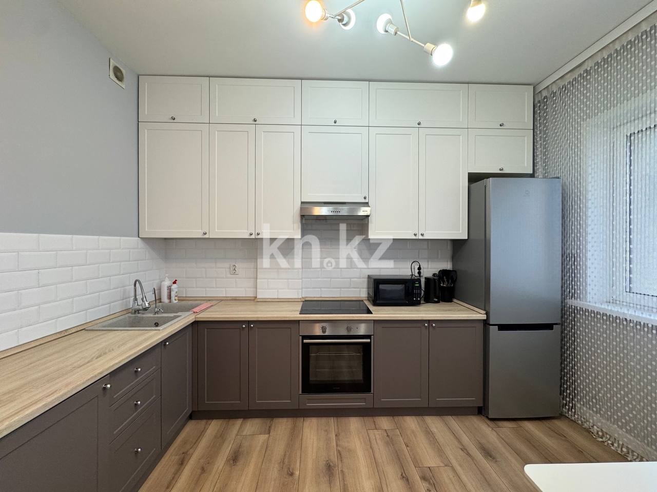 Продажа 1-комнатной квартиры, 44 м², ул. Бухар жырау, дом  19 - пр. Мангилик Ел - Продажа квартир в Астане фото 1 из 28