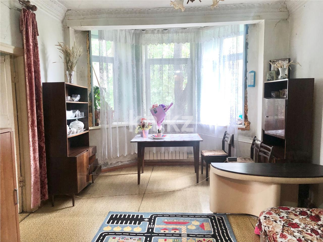 Продажа 3-комнатной квартиры, 61 м², ул. Ермекова - Продажа квартир в Казахстане фото 1 из 12