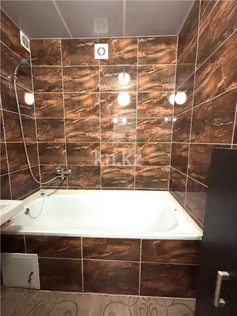 Продажа 1-комнатной квартиры, 37 м², пр. Республики, дом  4 - Продажа  однокомнатных квартир в Караганде с фото фото 6 из 12