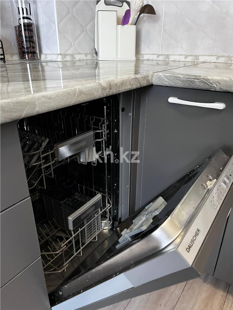 Продажа 3-комнатной квартиры, 68 м², ул. Дюсембекова - Продажа и аренда недвижимости в Караганде фото 19 из 52