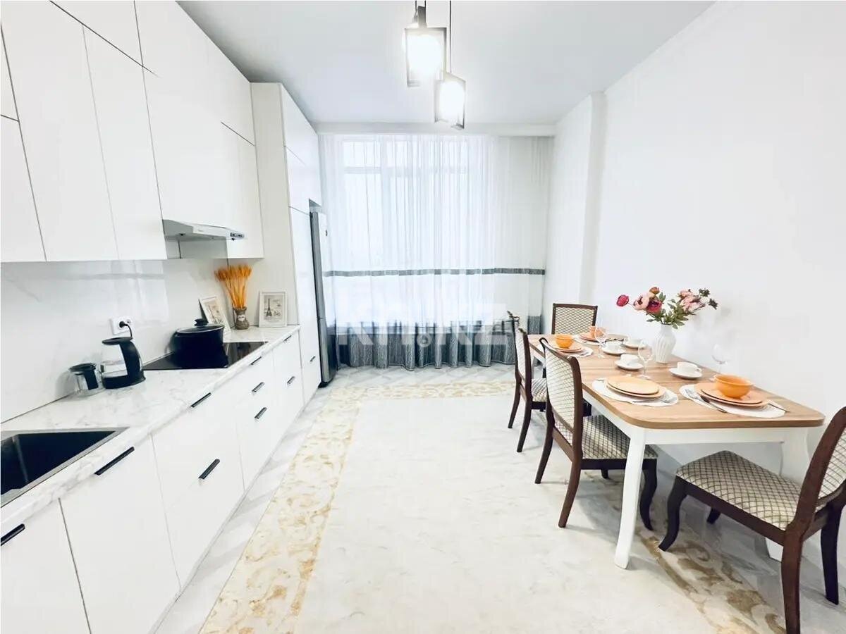 Продажа 2-комнатной квартиры, 67.5 м² в Алматы - фото 3
