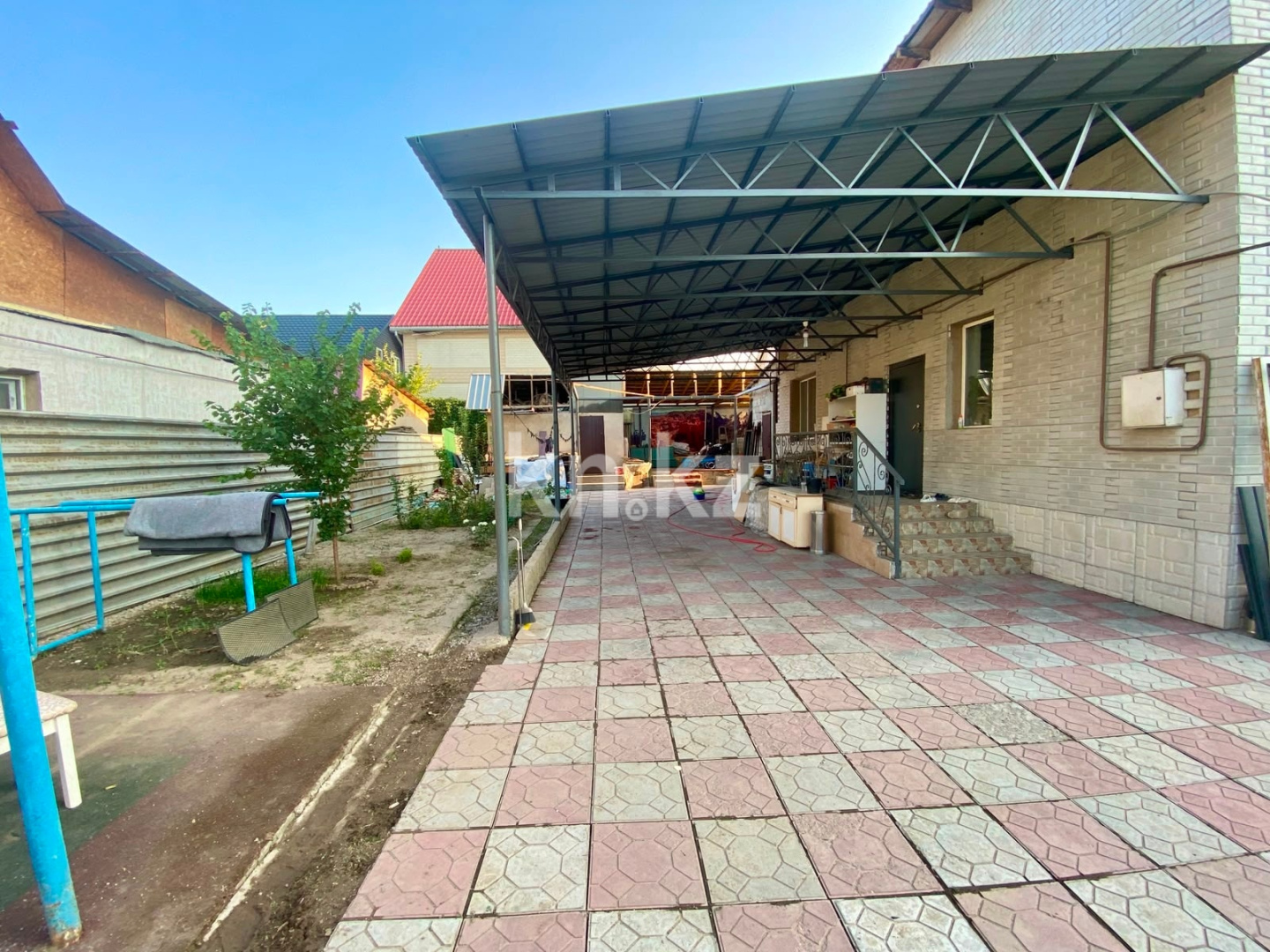 Продажа 5-комнатного дома, 150 м² - Продажа домов, коттеджей в Алматы фото 1 из 18