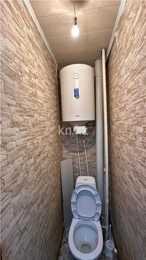 Продажа 2-комнатной квартиры, 54 м², мкр-н 15, дом  37 в Караганде - фото 5