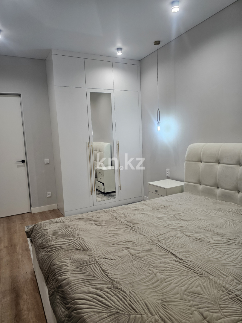 Продажа 3-комнатной квартиры, 95 м², ул. Таттимбета, дом  3/11 - Продажа  трехкомнатных квартир в Караганде без посредников фото 4 из 14