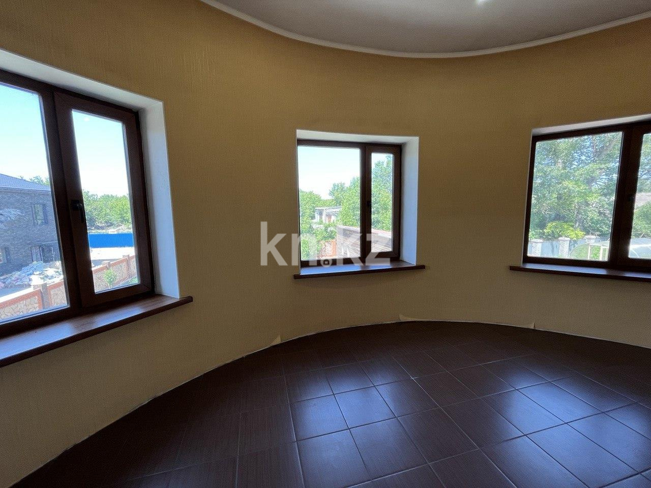 Продажа 8-комнатного дома, 478 м², ул. Жанибекова в Караганде - фото 24