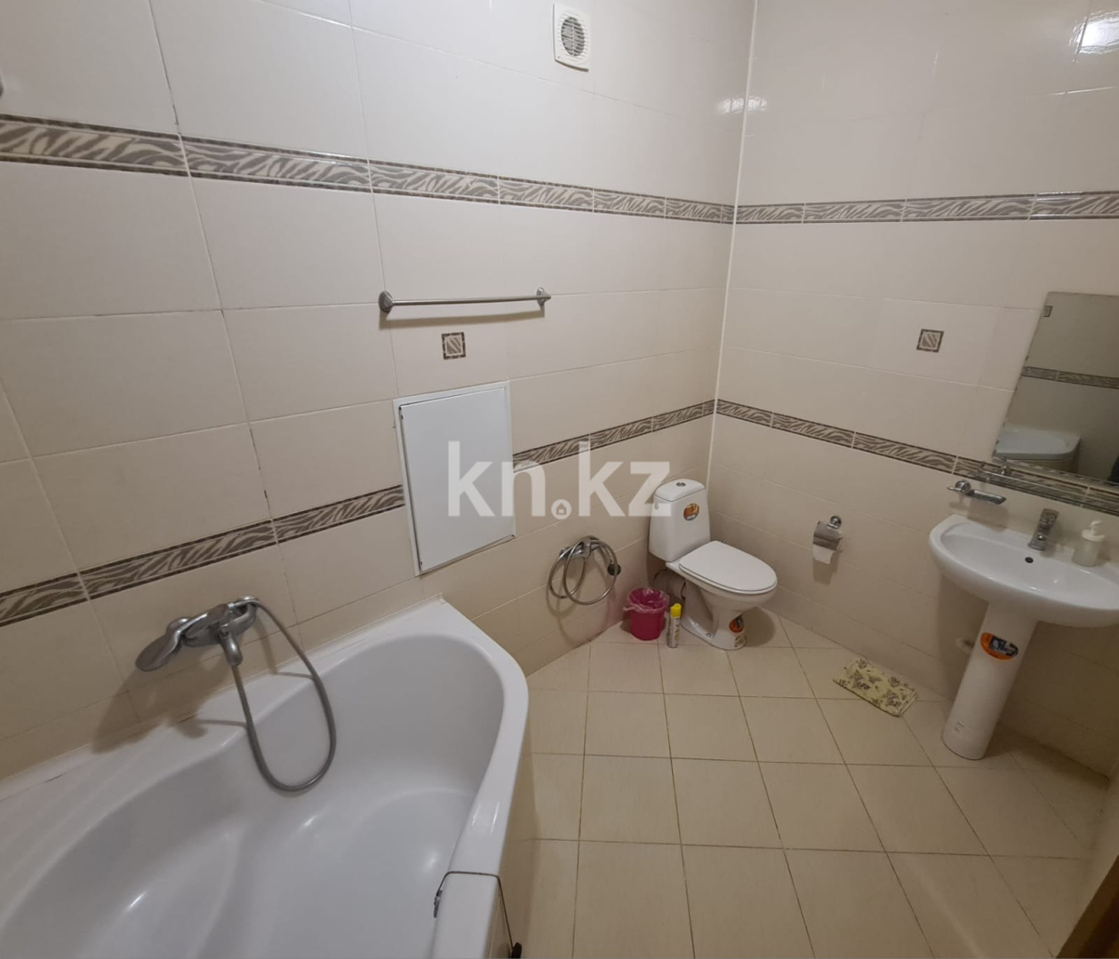 Продажа 3-комнатной квартиры, 130 м², ул. Кунаева, дом  14 - пр. Мангилик Ел в Астане - фото 3