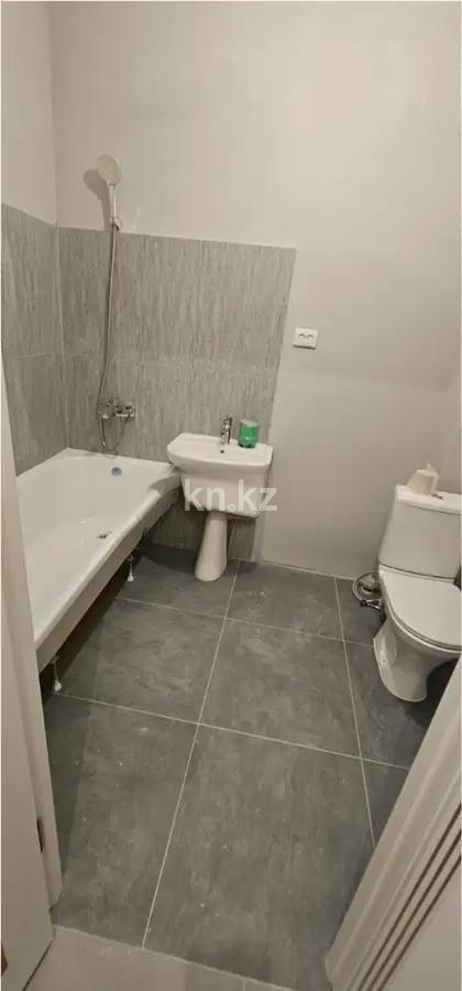 Продажа 1-комнатной квартиры, 30.4 м², пр. Аль-Фараби, дом  76 в Астане - фото 3