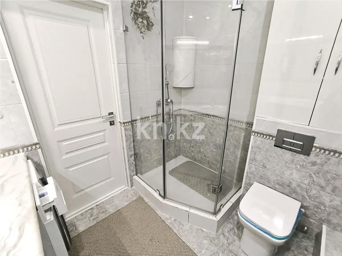 Продажа 2-комнатной квартиры, 70.6 м² в Алматы - фото 4
