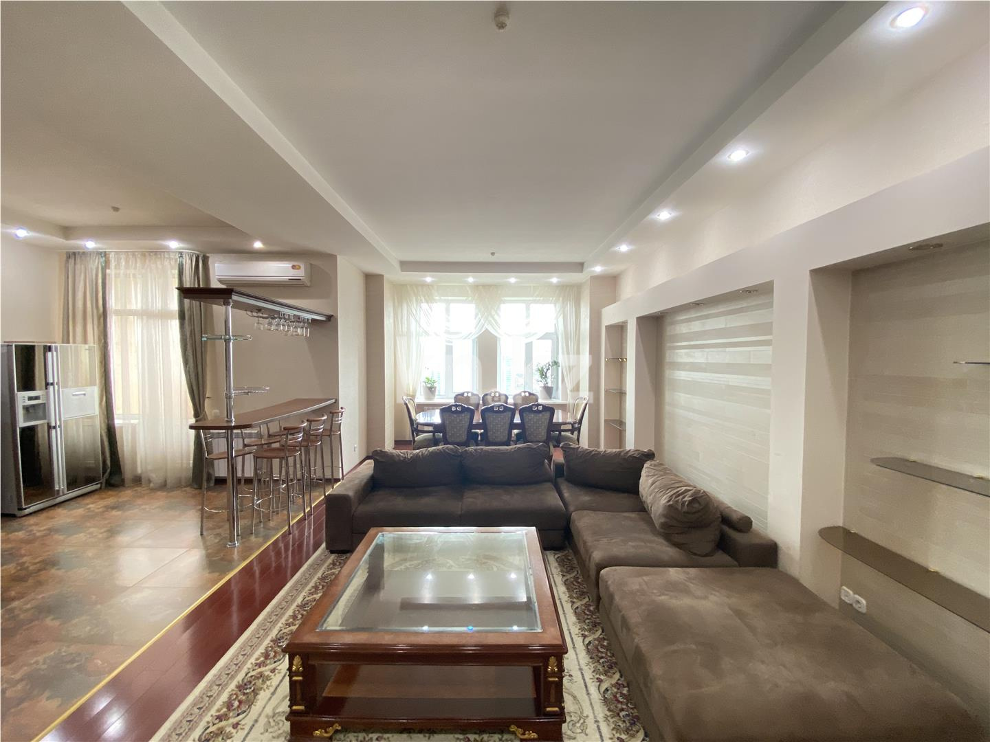 Продажа 3-комнатной квартиры, 137.2 м², пр. Кабанбай батыра - Продажа квартир в Астане фото 1 из 21