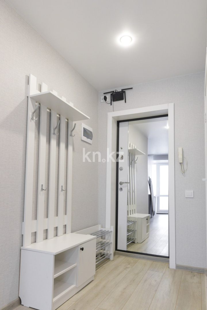 Аренда 1-комнатной квартиры посуточно, 35 м², ул. Казахстан, дом  72 - Продажа и аренда недвижимости в Усть-Каменогорске фото 11 из 12