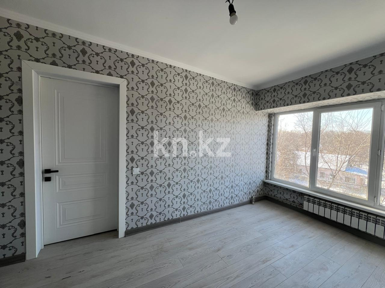 Продажа 3-комнатной квартиры, 63 м², ул. Бокейханова - Продажа  трехкомнатных квартир в Алматы фото 7 из 9
