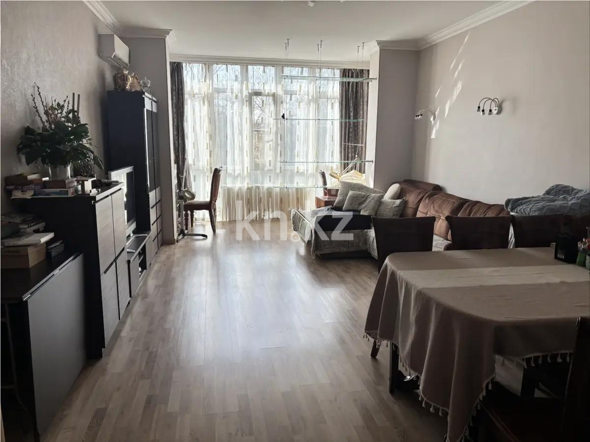 Продажа 3-комнатной квартиры, 117.2 м², ул. Шевченко, дом  164Г - Продажа квартир в Казахстане фото 1 из 6