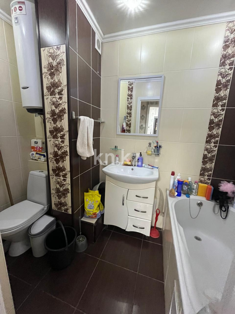 Продажа 4-комнатной квартиры, 80 м² - Продажа четырехкомнатных квартир от собственников в Караганде фото 2 из 9