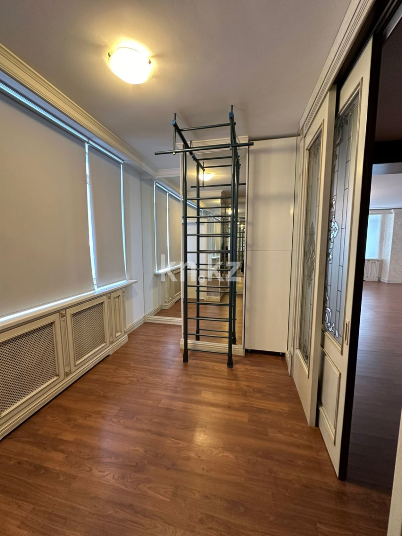 Продажа 4-комнатной квартиры, 300 м² в Астане - фото 12