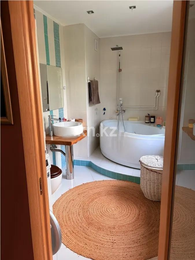 Продажа 2-комнатной квартиры, 80 м² - Продажа квартир в Медеуском р-не Алматы фото 3 из 5