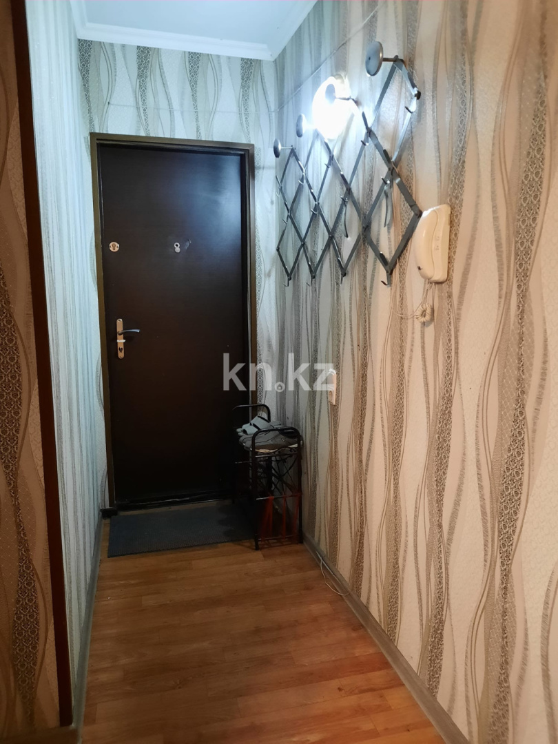 Продажа 3-комнатной квартиры, 48 м², мкр-н 22, дом  3д в Караганде - фото 6