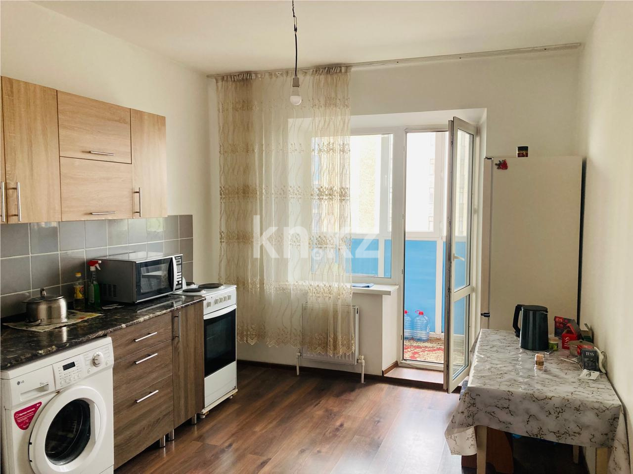 Продажа 1-комнатной квартиры, 46 м², пр. Шахтеров - Продажа  однокомнатных квартир в Караганде с фото фото 1 из 14