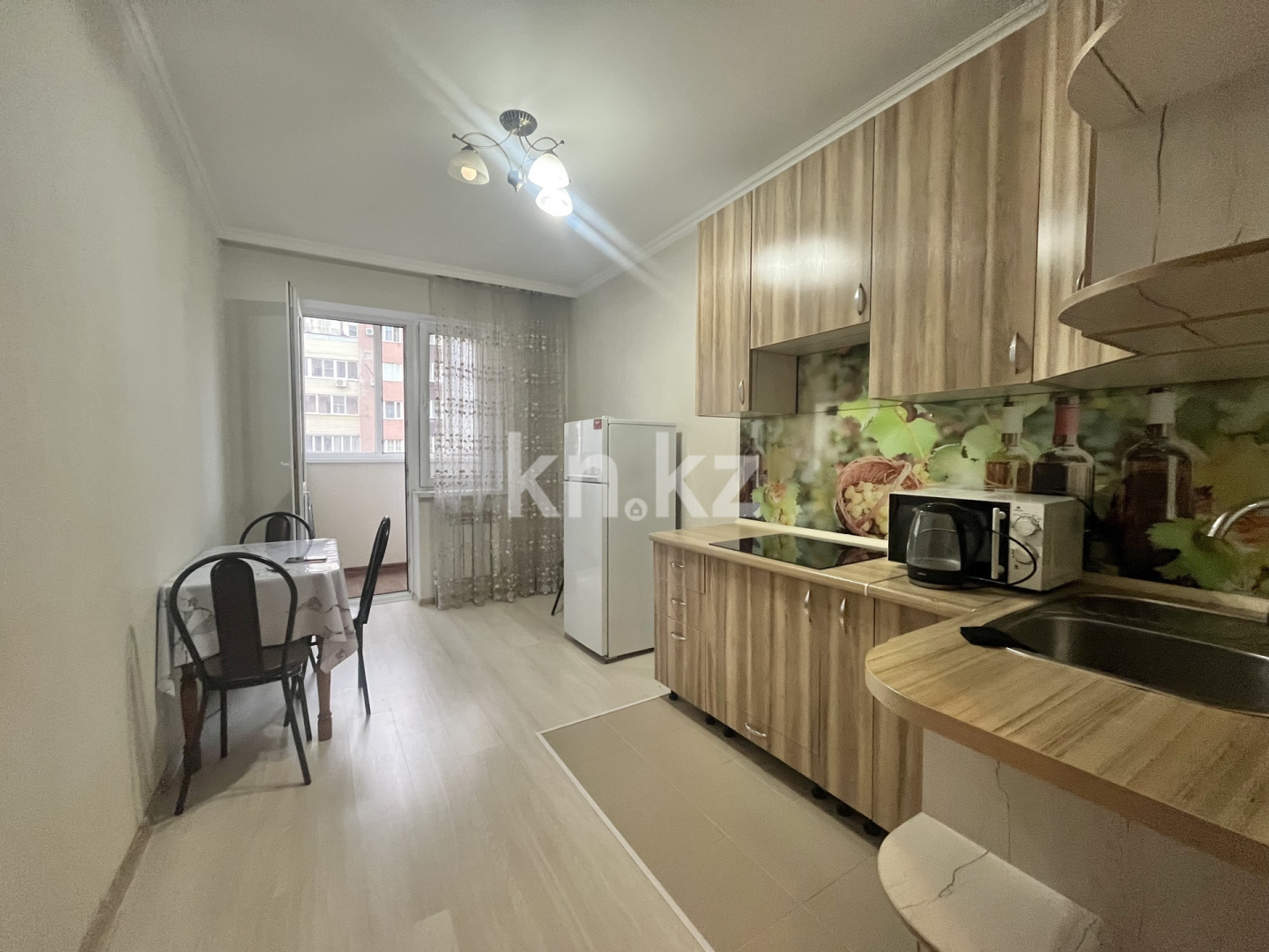 Аренда 1-комнатной квартиры, 42 м², ул. Радостовца - Аренда квартир помесячно в Алматы с фото фото 1 из 12