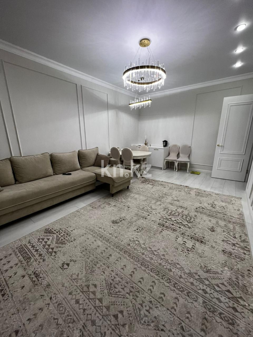 Продажа 3-комнатной квартиры, 76 м², ул. Муканова, дом  1/9 в Караганде - фото 2