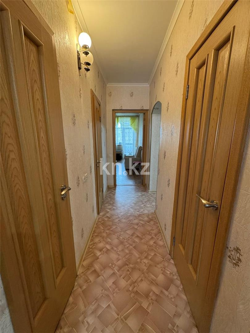 Продажа 3-комнатной квартиры, 84 м², ул. Абая в Караганде - фото 14