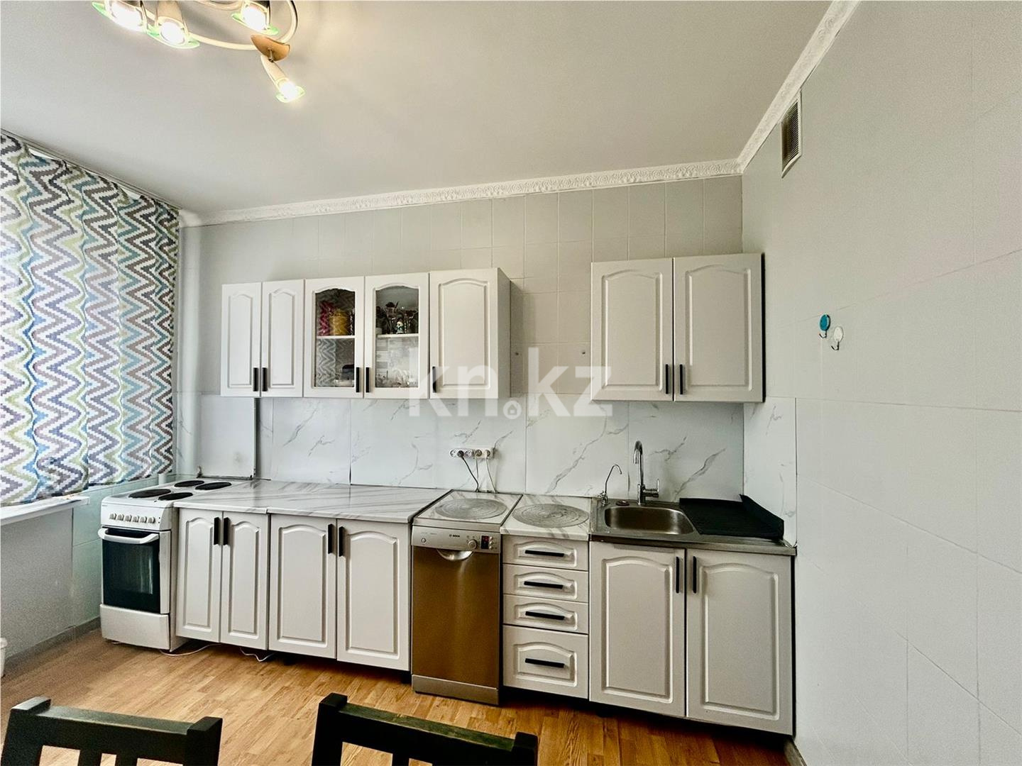 Продажа 2-комнатной квартиры, 65 м², пр. Шахтеров - Продажа квартир в Караганде фото 10 из 17