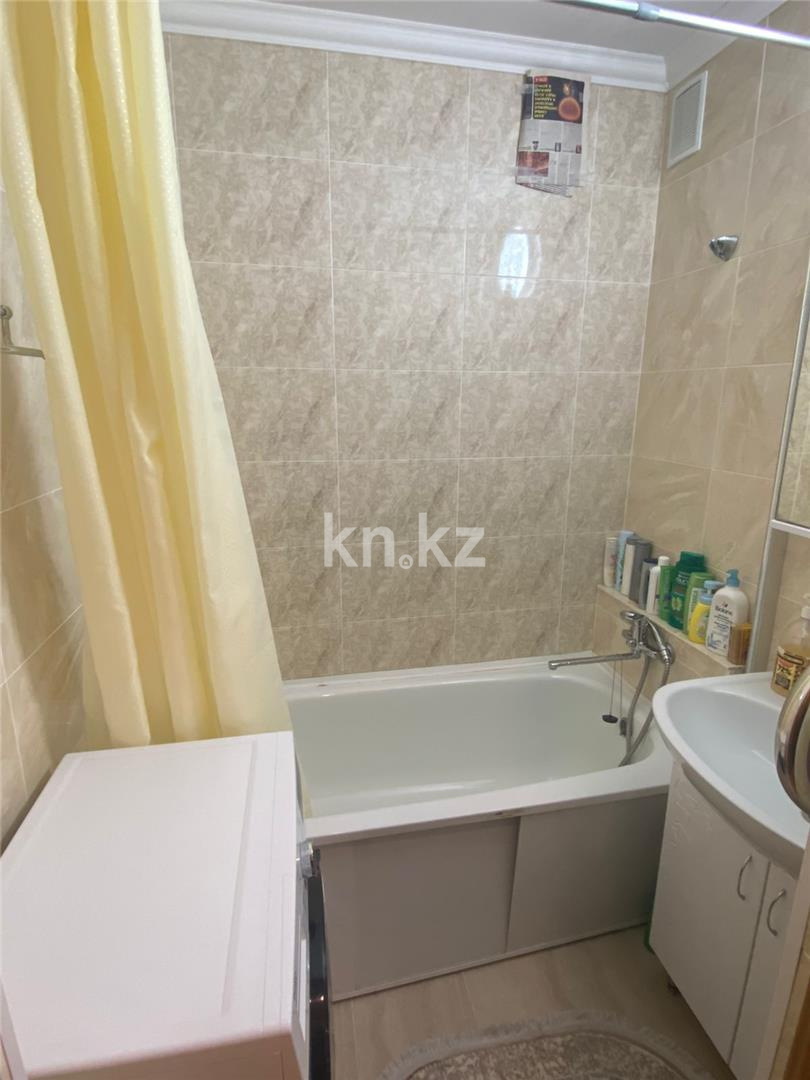 Продажа 4-комнатной квартиры, 80 м², пр. Республики - Продажа  четырехкомнатных квартир в Караганде фото 10 из 13