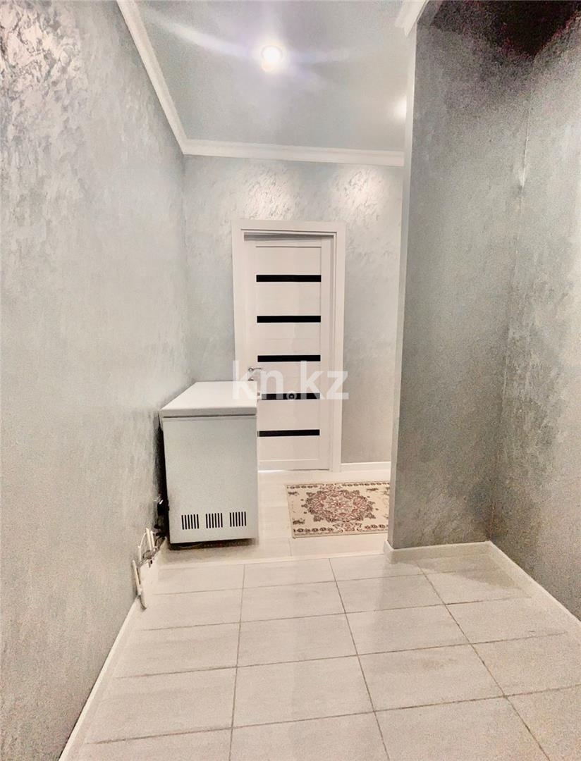 Продажа 3-комнатной квартиры, 63 м², ул. Ашимова - Продажа квартир в Караганде фото 9 из 12