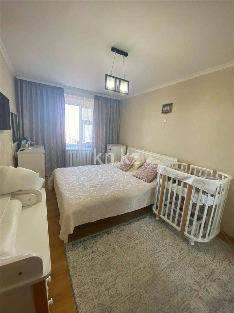 Продажа 4-комнатной квартиры, 80 м², пр. Республики - Продажа  четырехкомнатных квартир в Караганде фото 4 из 13