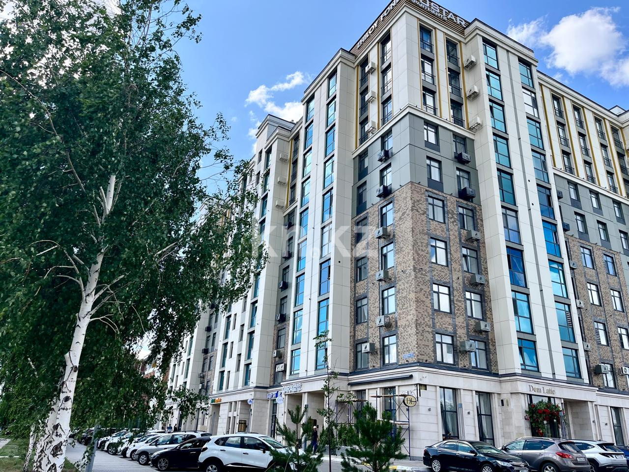 Продажа 2-комнатной квартиры, 65 м², пр. Строителей, дом  28/3 - Продажа квартир в Караганде фото 1 из 10