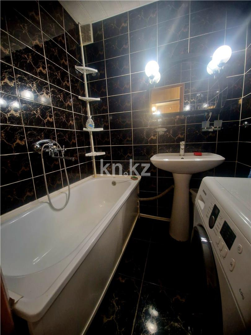 Продажа 3-комнатной квартиры, 65 м², мкр. Степной-1 - Продажа квартир в Караганде фото 8 из 11