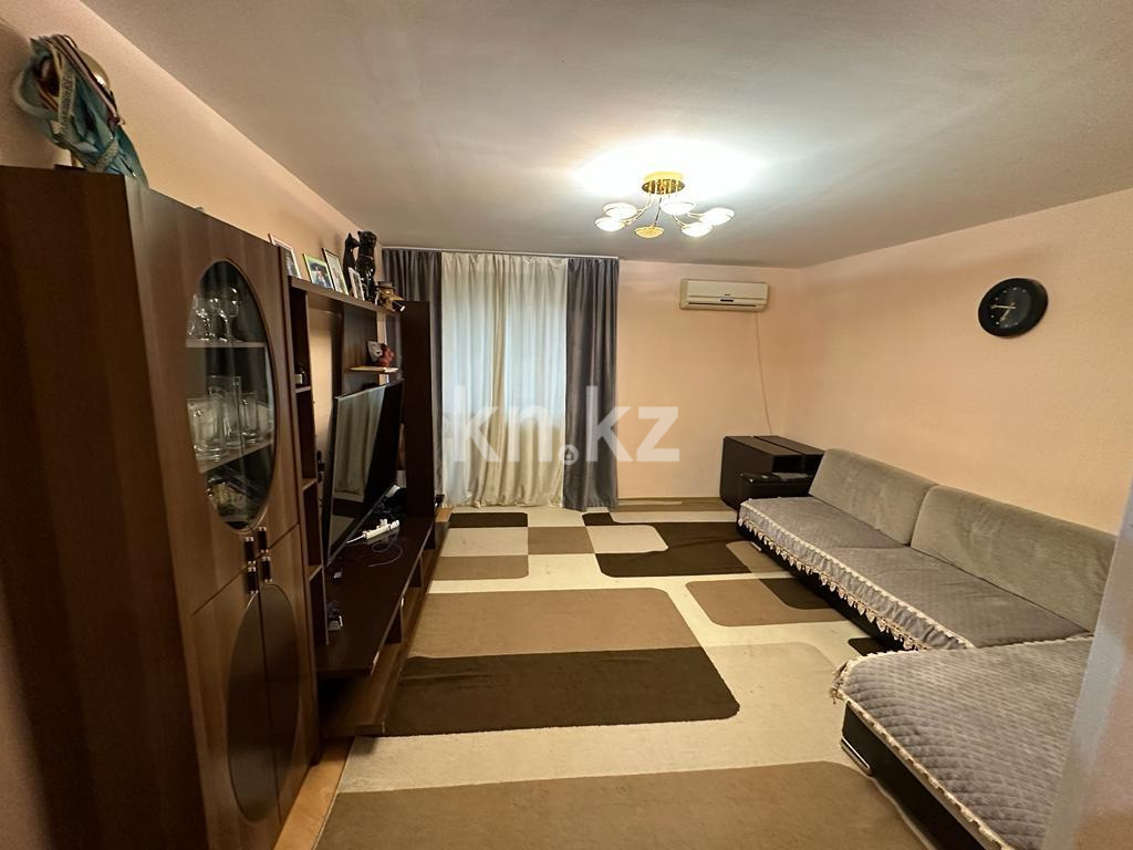 Продажа 4-комнатной квартиры, 103 м², ул. Ермекова, дом  26 - Продажа квартир в Караганде фото 1 из 12