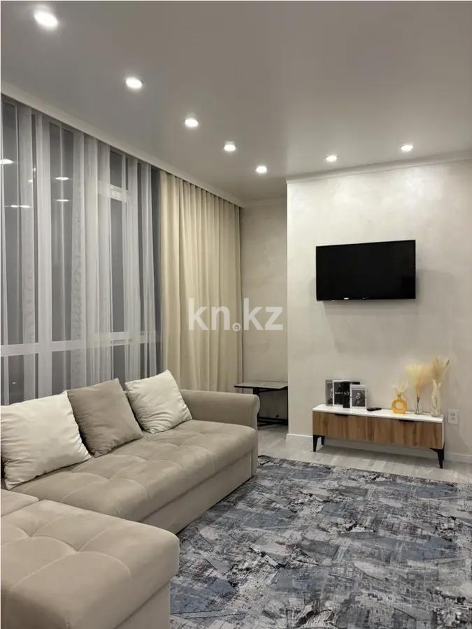 Продажа 2-комнатной квартиры, 46 м², пр. Шахтеров - Продажа квартир в Караганде фото 1 из 5