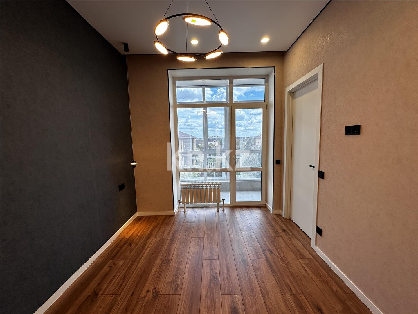 Продажа 2-комнатной квартиры, 43 м², ул. Кенжина, дом  1/1а - Продажа квартир в Караганде фото 1 из 26
