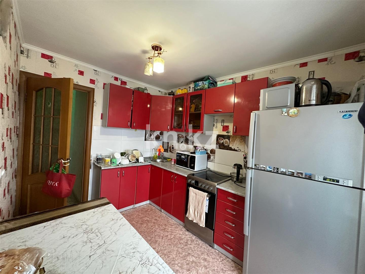 Продажа 3-комнатной квартиры, 74 м², ул. Гапеева - Продажа  трехкомнатных квартир в Караганде фото 3 из 16