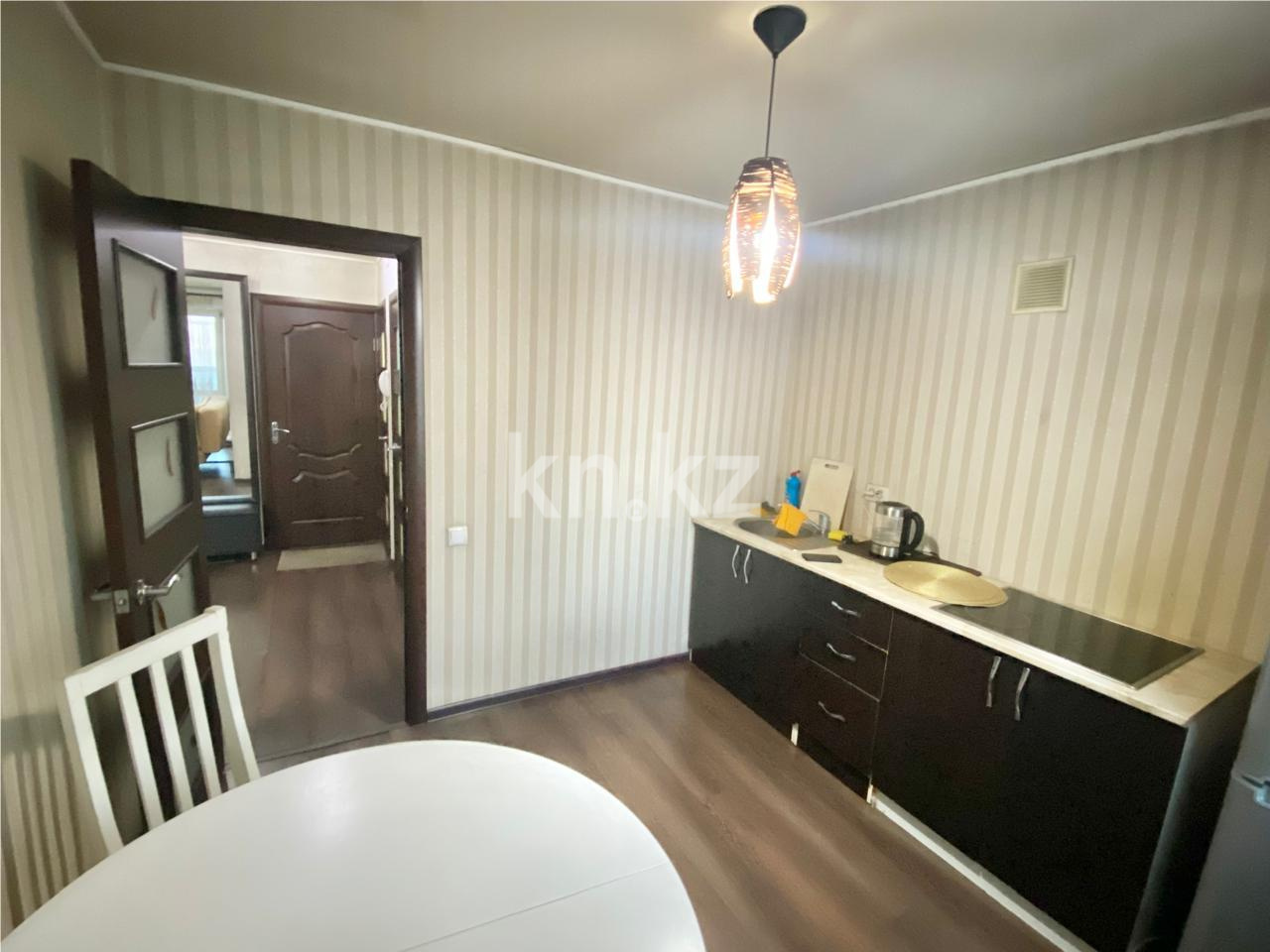 Продажа 1-комнатной квартиры, 34 м², ул. Космонавтов - Продажа квартир в Караганде фото 6 из 10