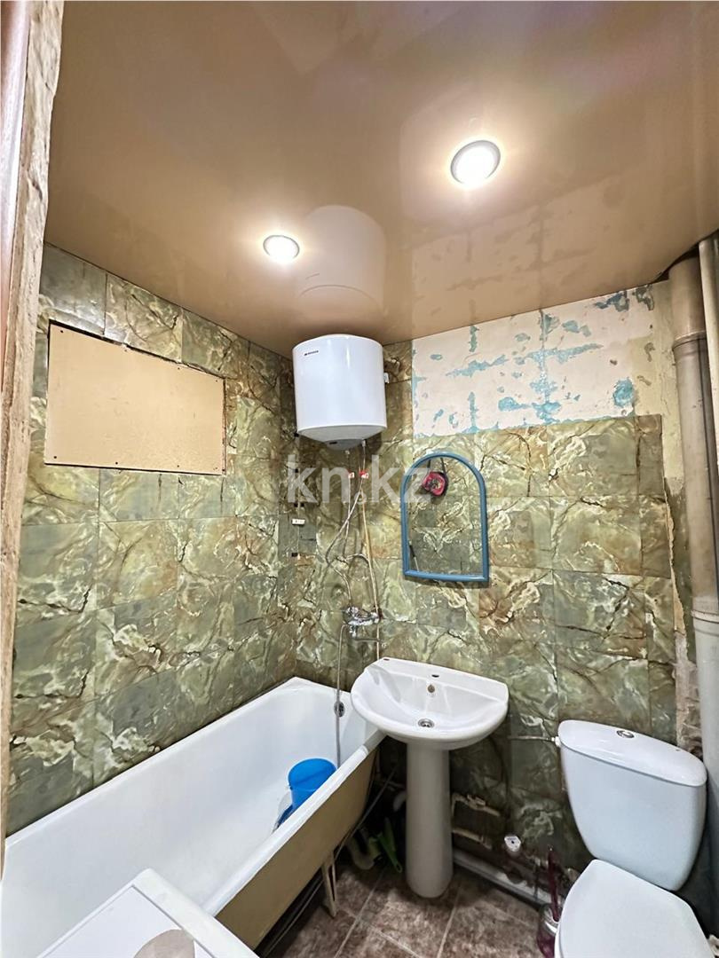Продажа 1-комнатной квартиры, 32 м², 23 мкр. - Продажа  однокомнатных квартир в Караганде с фото фото 7 из 13