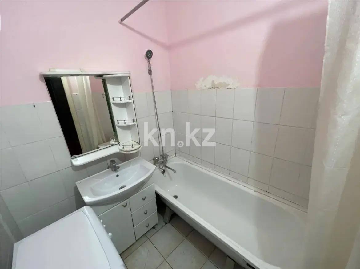 Продажа 3-комнатной квартиры, 77.9 м², ул. Молдагалиева, дом  20 в Алматы - фото 4