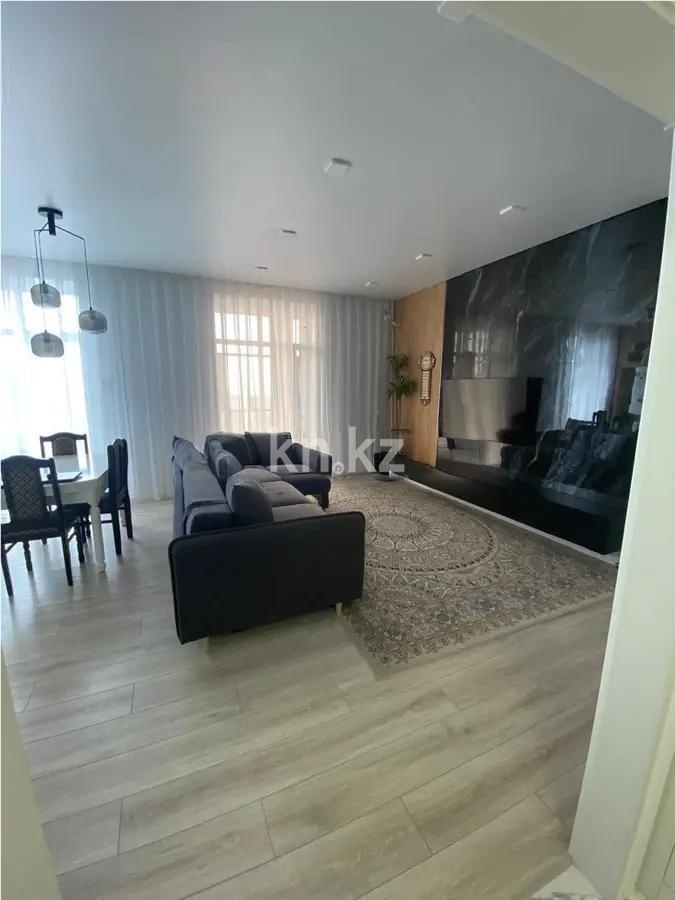 Продажа 4-комнатной квартиры, 105 м² - Продажа жилой и коммерческой недвижимости в Караганде фото 1 из 8