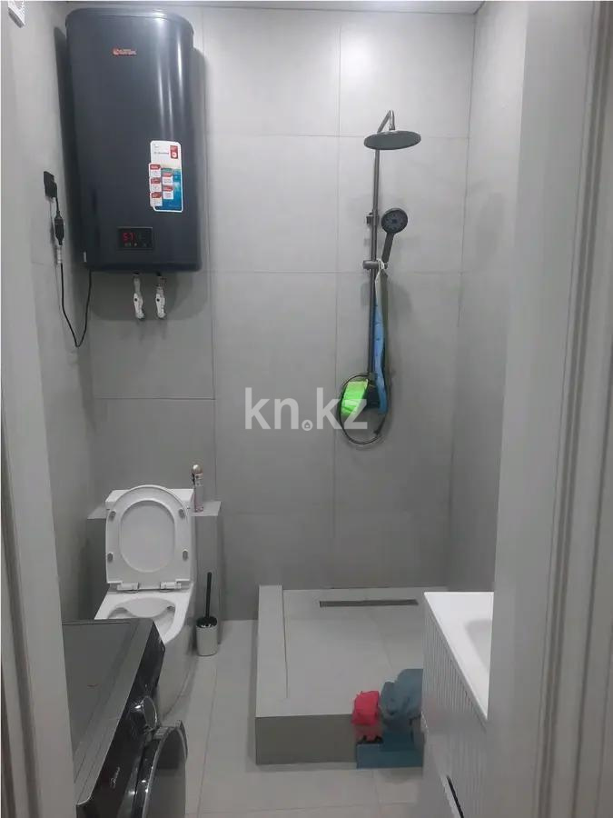 Продажа 2-комнатной квартиры, 58 м², ул. Муканова, дом  61/2 в Караганде - фото 2