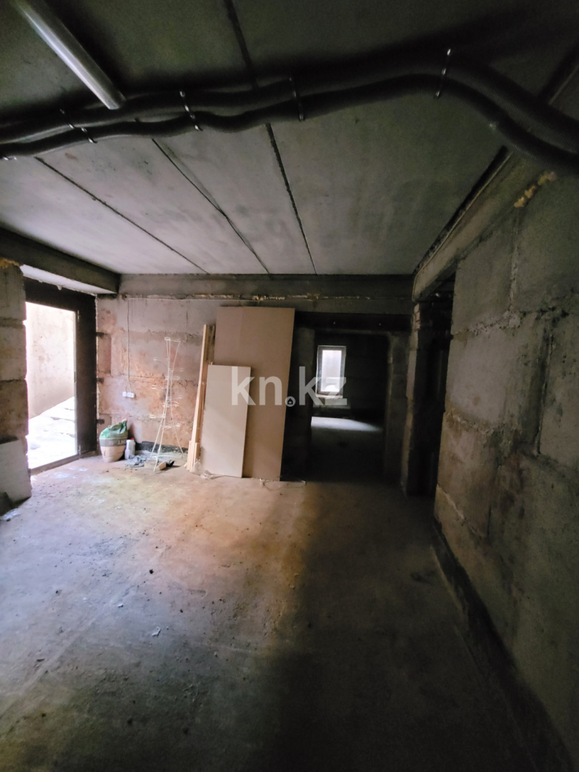 Продажа помещения, 109.5 м² - Продажа офисных и торговых помещений в Караганде фото 2 из 4