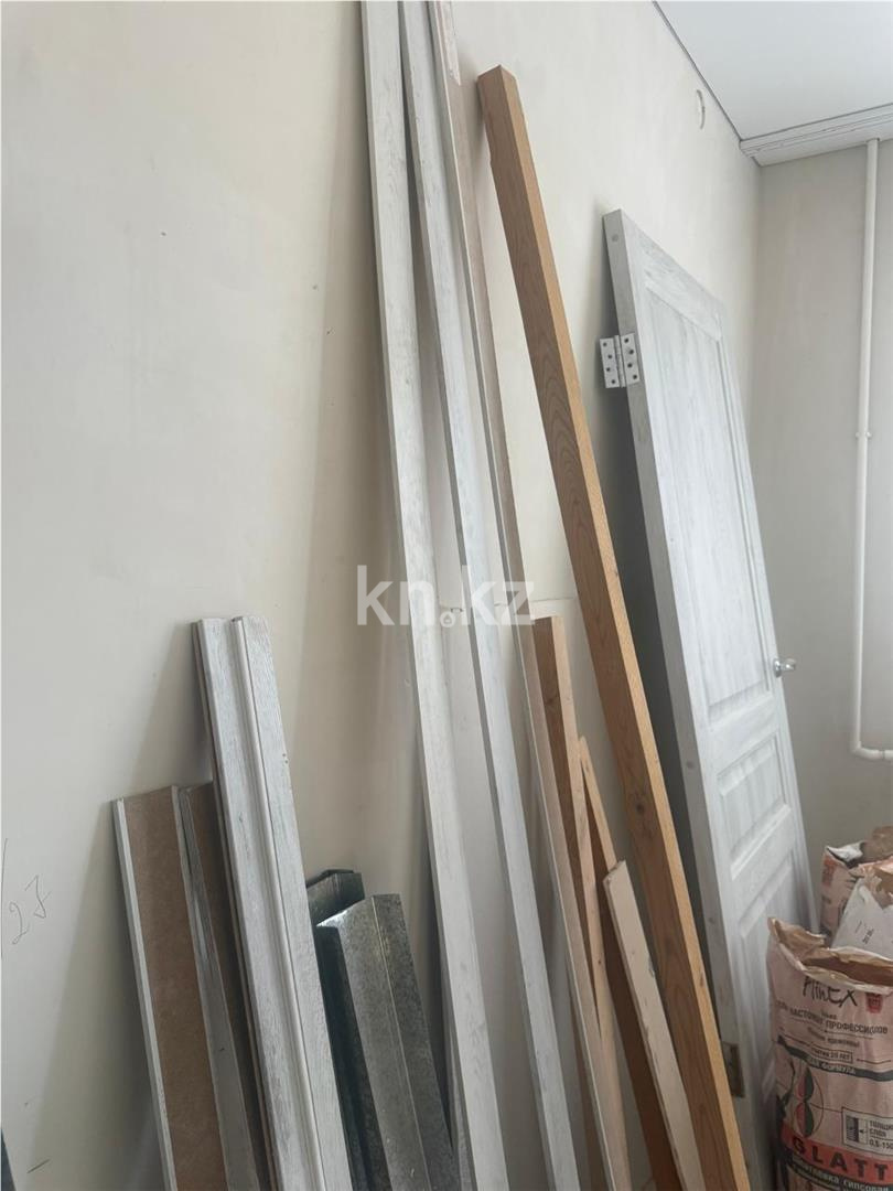 Продажа 3-комнатной квартиры, 63 м² - Продажа  трехкомнатных квартир в Караганде на Юго-Востоке фото 17 из 19